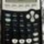 Texas Instruments TI-84 plus grafikus számológép fotó