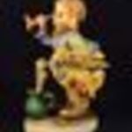 A KIS FESTŐ .. HUMMEL - GOEBEL PORCELÁN FIGURA X fotó
